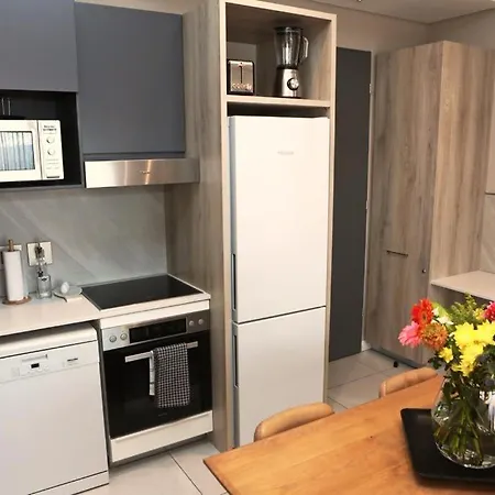 Menlyn Trilogy - 2 Bedroom & Great Views - No Loadshedding Pretoria Exterior photo