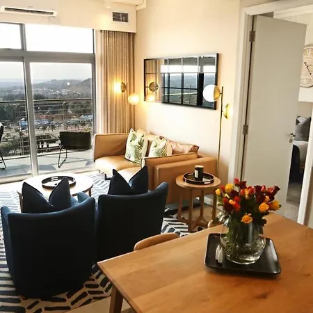 Menlyn Trilogy - 2 Bedroom & Great Views - No Loadshedding Pretoria Exterior photo